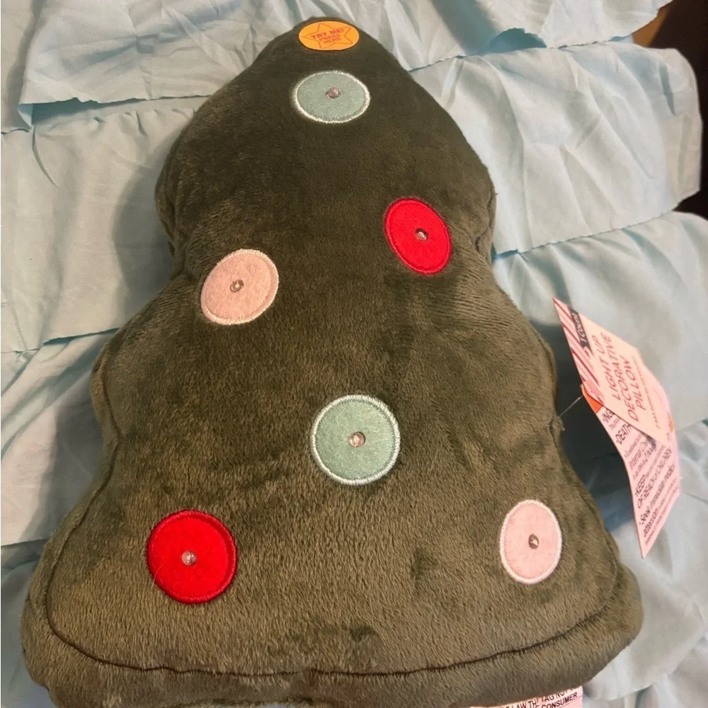 LED Light-Up Green Plush Tree and a non light up fuzzy Star Pillow set.